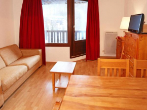 Studio skis aux pieds avec balcon, centre station - FR-1-322-466